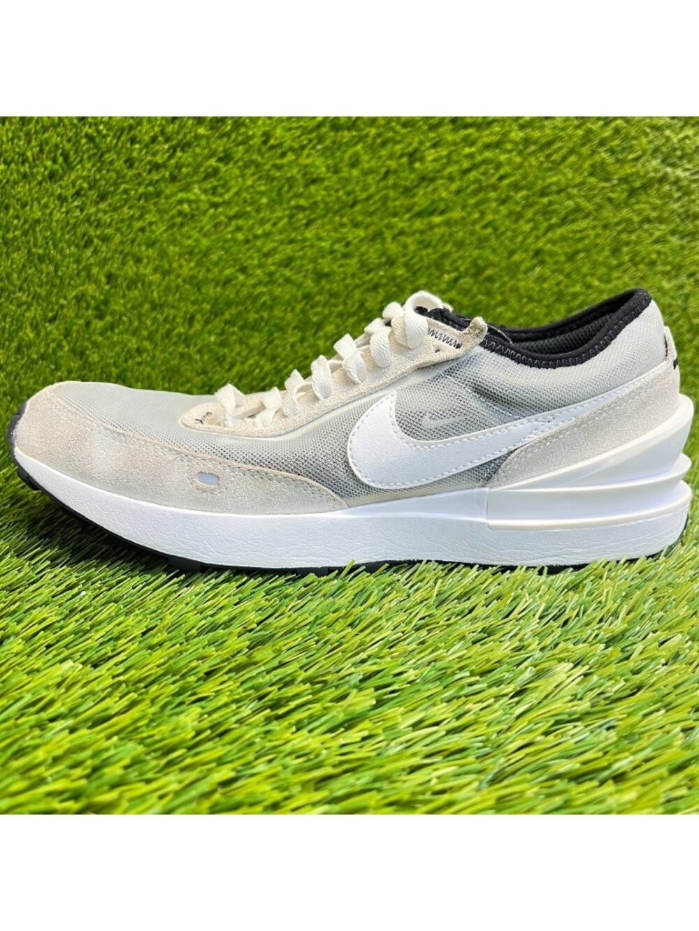 Nike Waffle One Boys Size 6.5Y White Black Athletic Running Shoes Sneakers